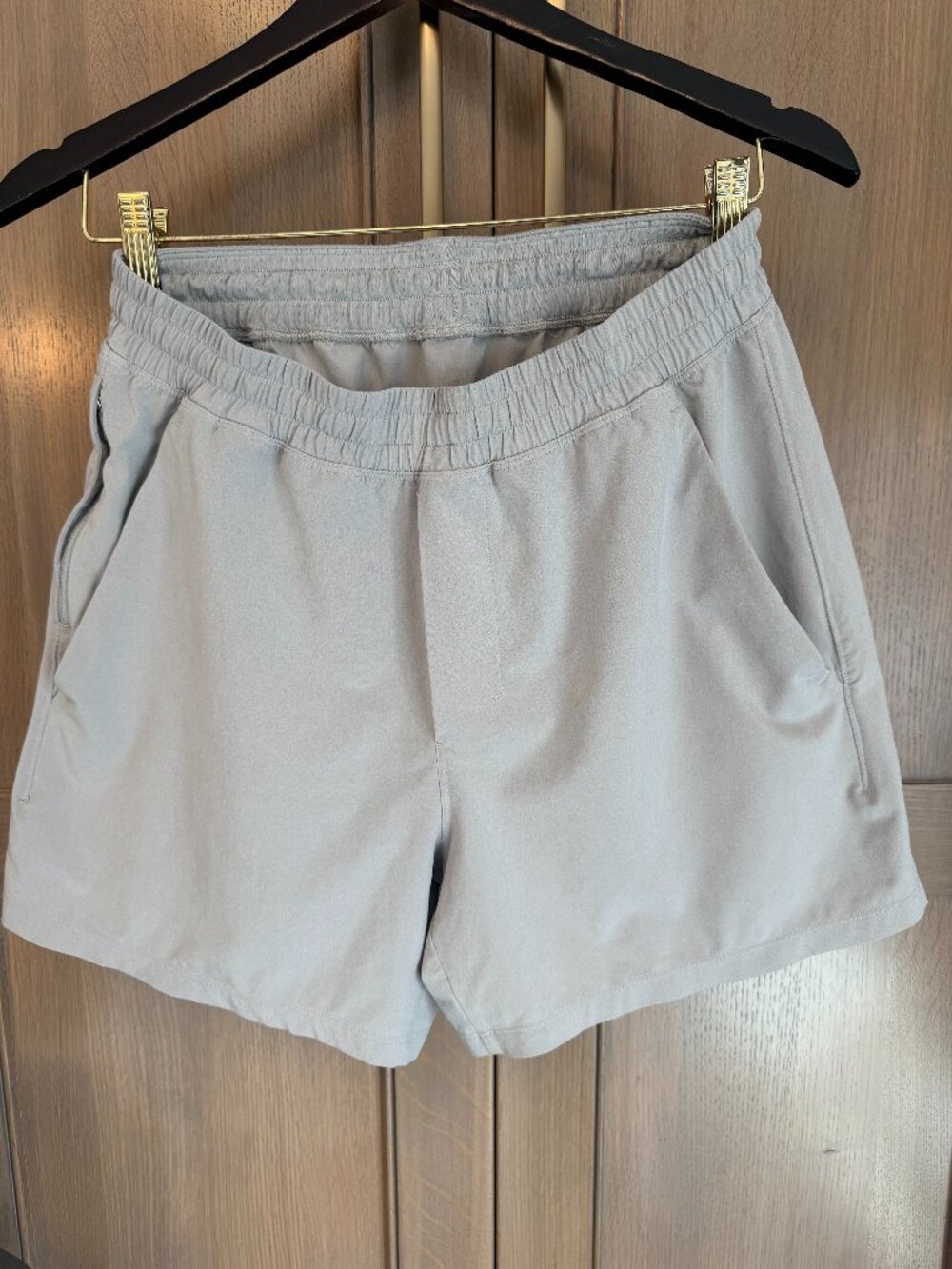 Lululemon pacebreaker 5"